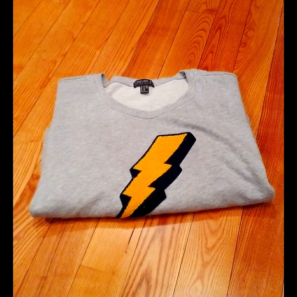 Forever 21 Tops - FOREVER 21 PLUS SIZE SWEATSHIRT SIZE 3X